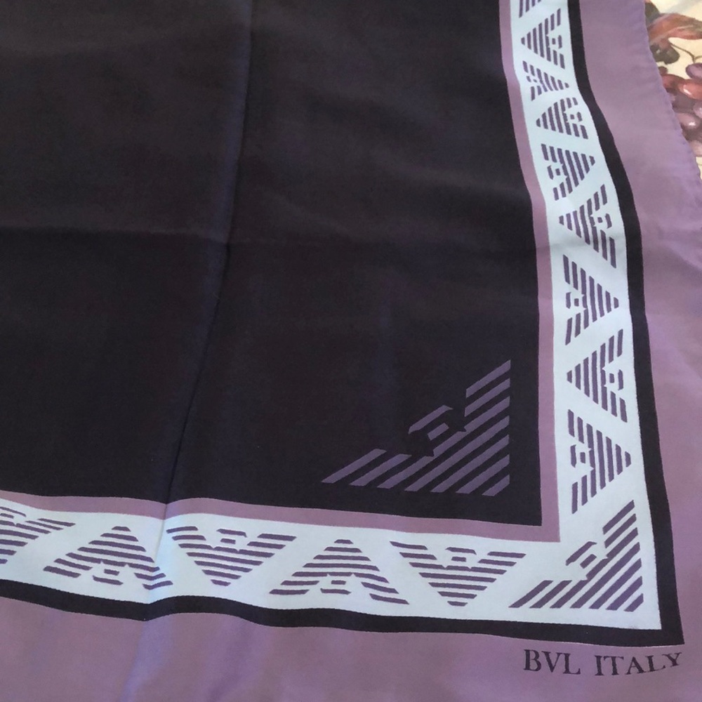 BVL ITALY 100% SILK SCARF